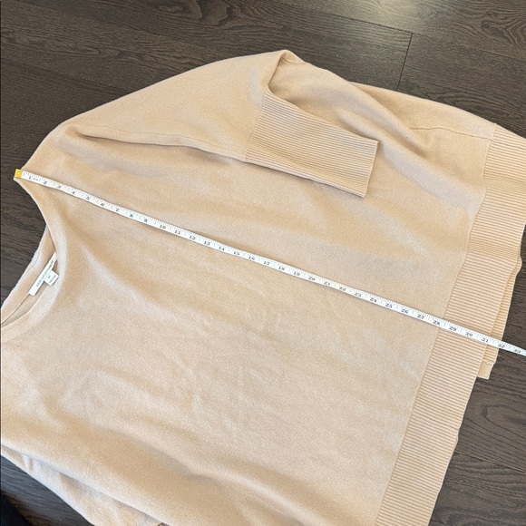 Diane Von Furstenberg beige oversized dolman sweater M/L - Picture 6 of 6